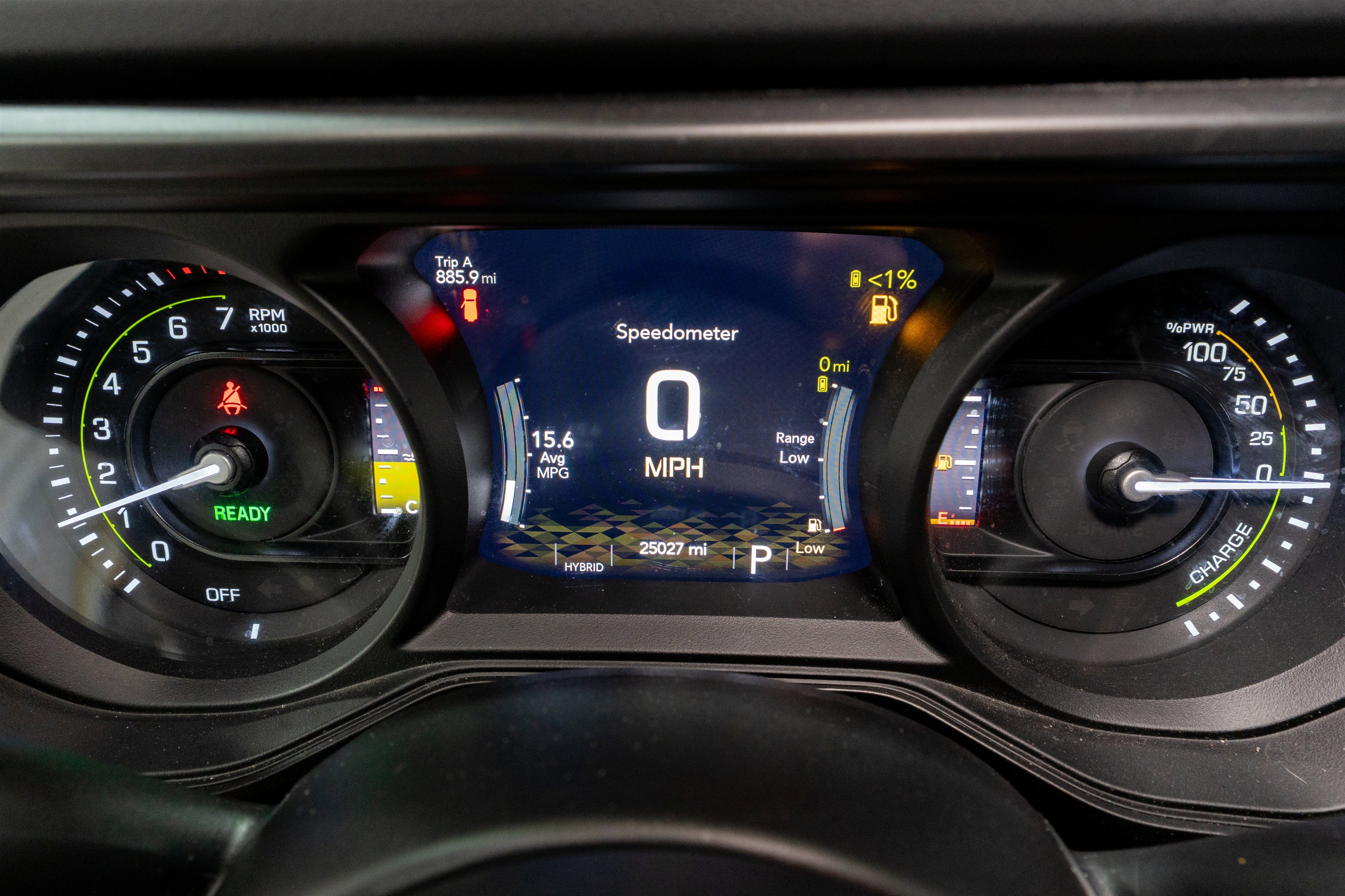 Used 2024 Jeep Wrangler Unlimited Sahara w/ Technology Group AWD/4WD image 25