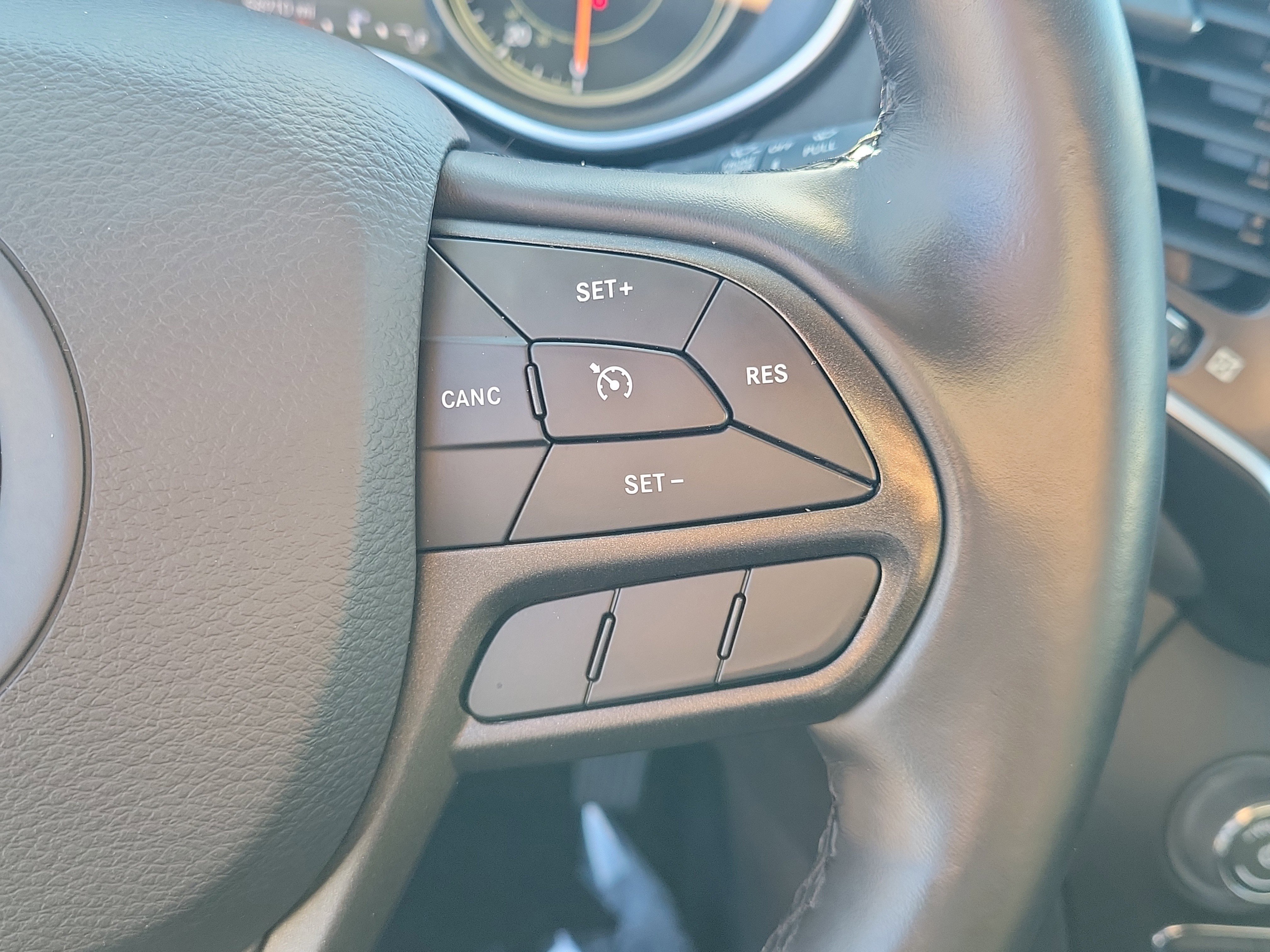 Used 2021 Jeep Cherokee Trailhawk w/ Comfort/Convenience Group image 19