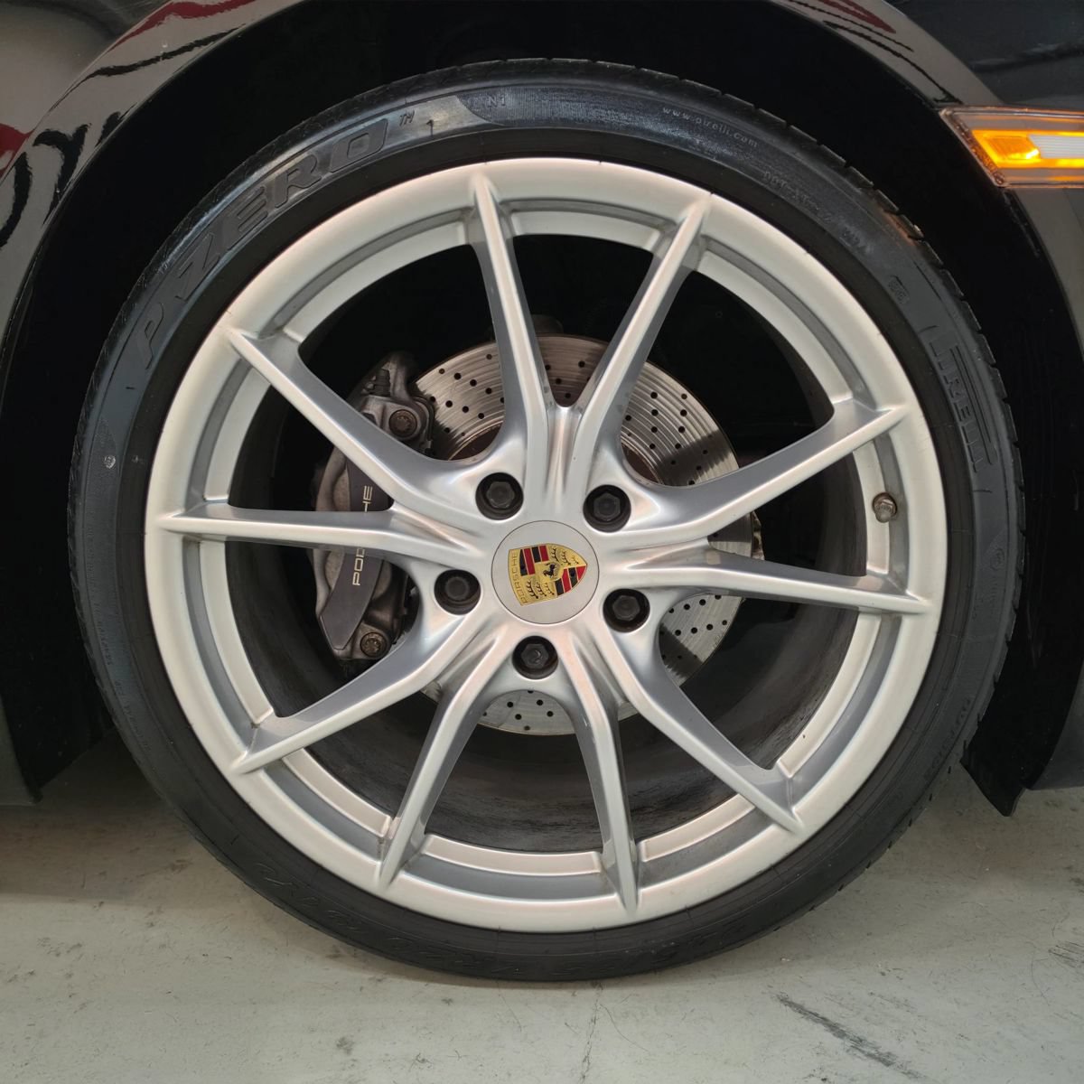 Used 2017 Porsche 718 Cayman RWD image 10