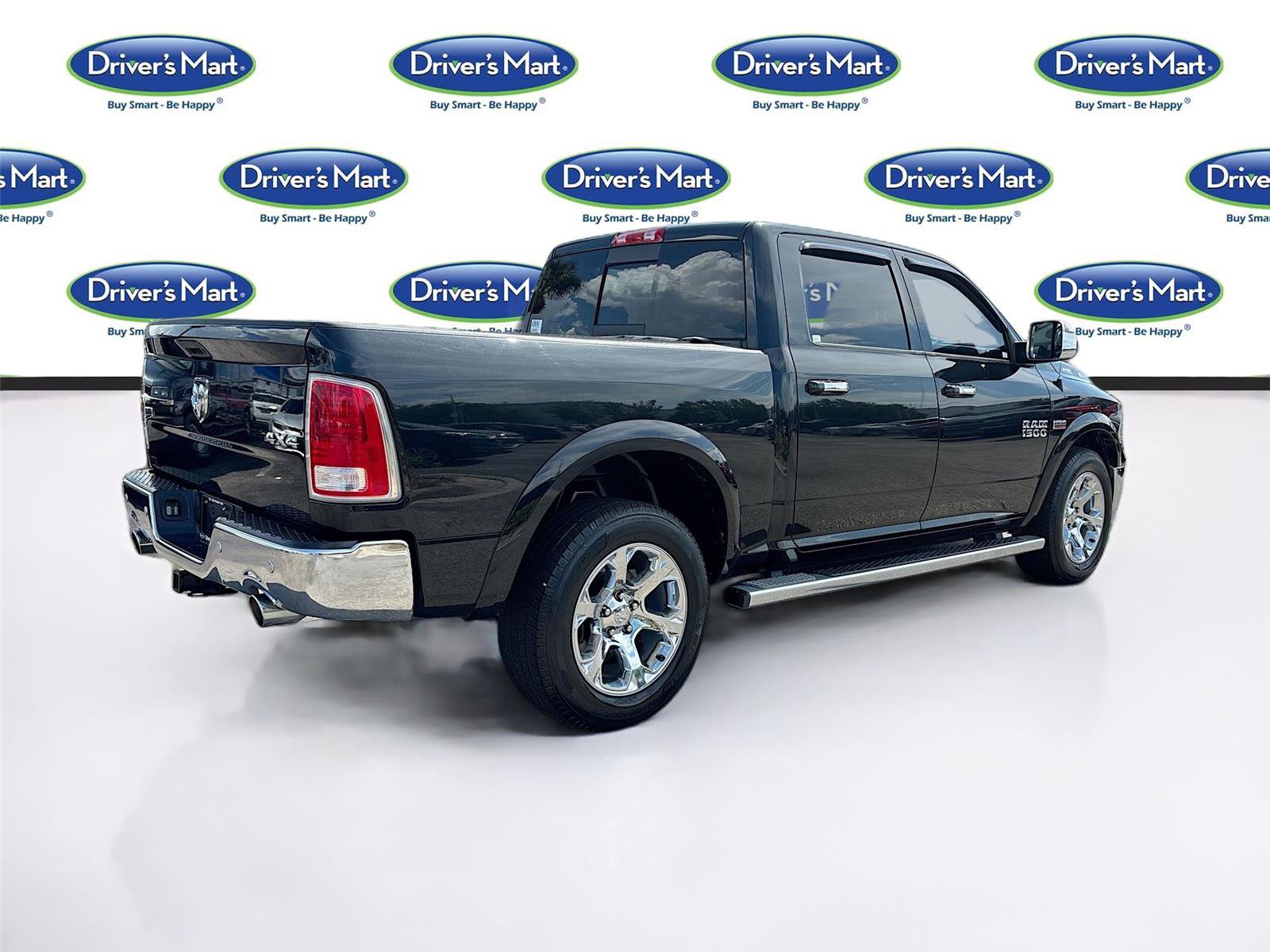 Used 2015 RAM 1500 Laramie w/ Convenience Group AWD/4WD image 7