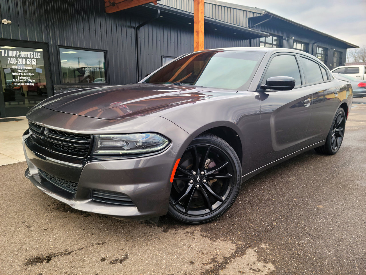 Used 2018 Dodge Charger SXT w/ Blacktop Package