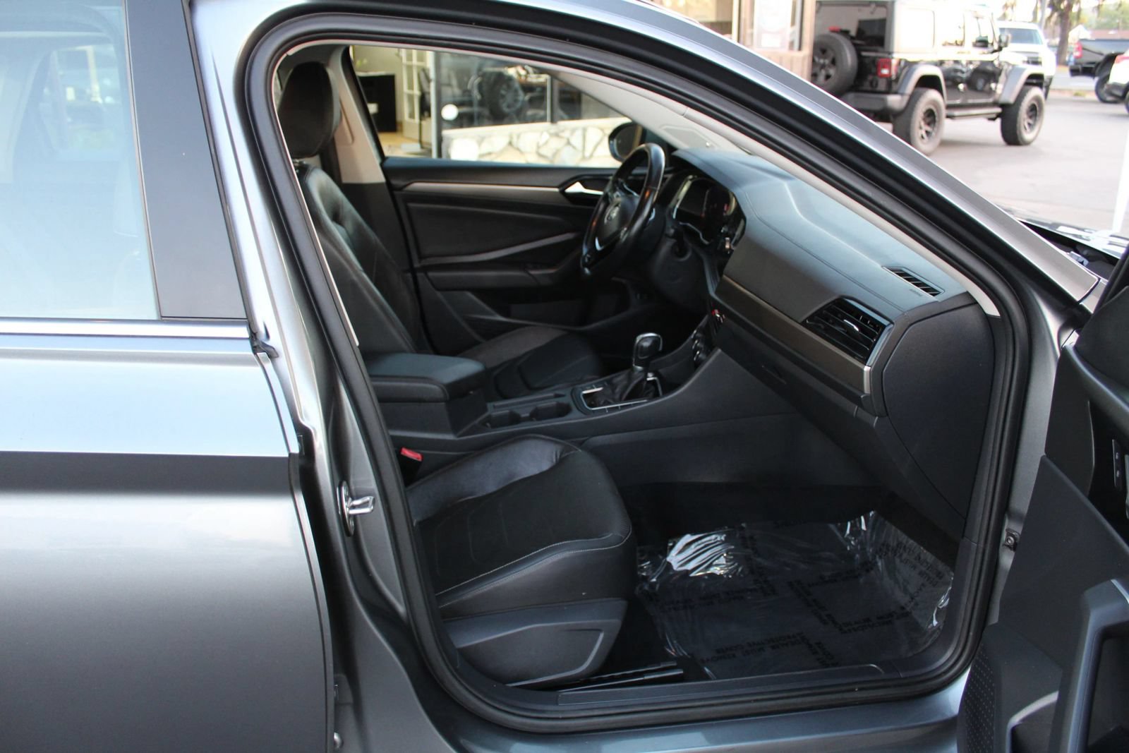 Used 2019 Volkswagen Jetta SEL Premium FWD image 10