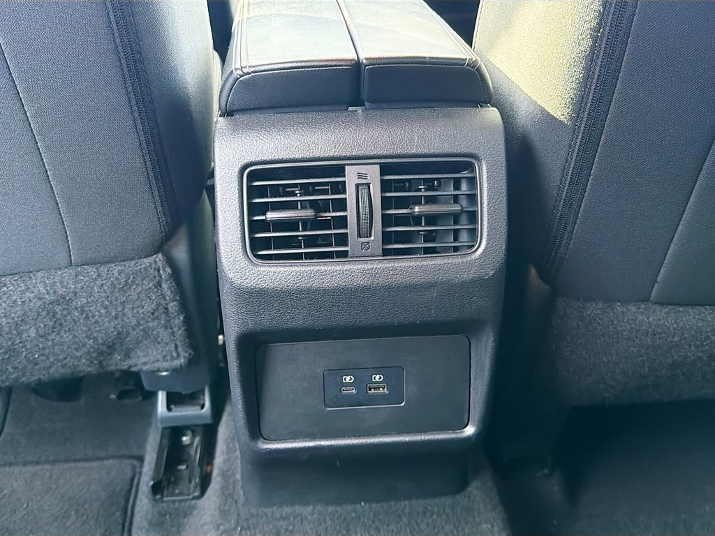 Used 2023 Nissan Rogue SV image 22