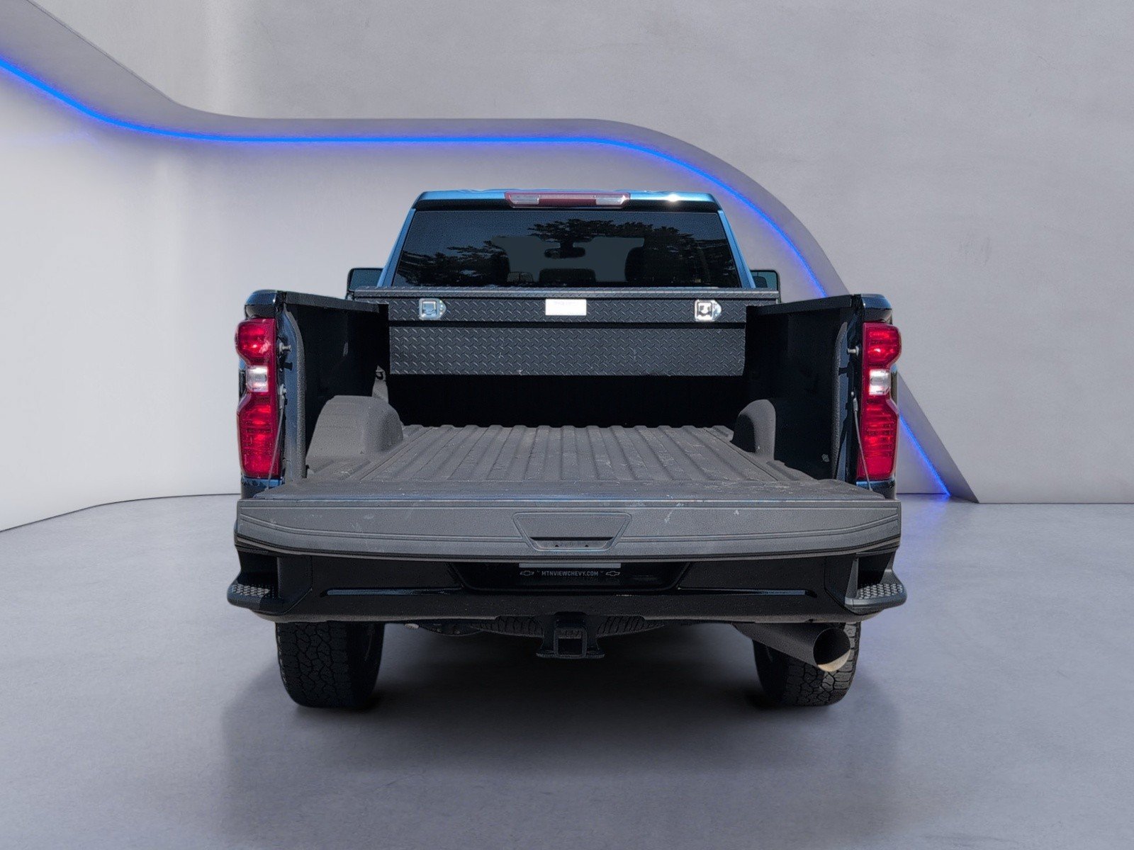 Used 2022 Chevrolet Silverado 2500 Custom w/ Custom Value Package AWD/4WD image 14
