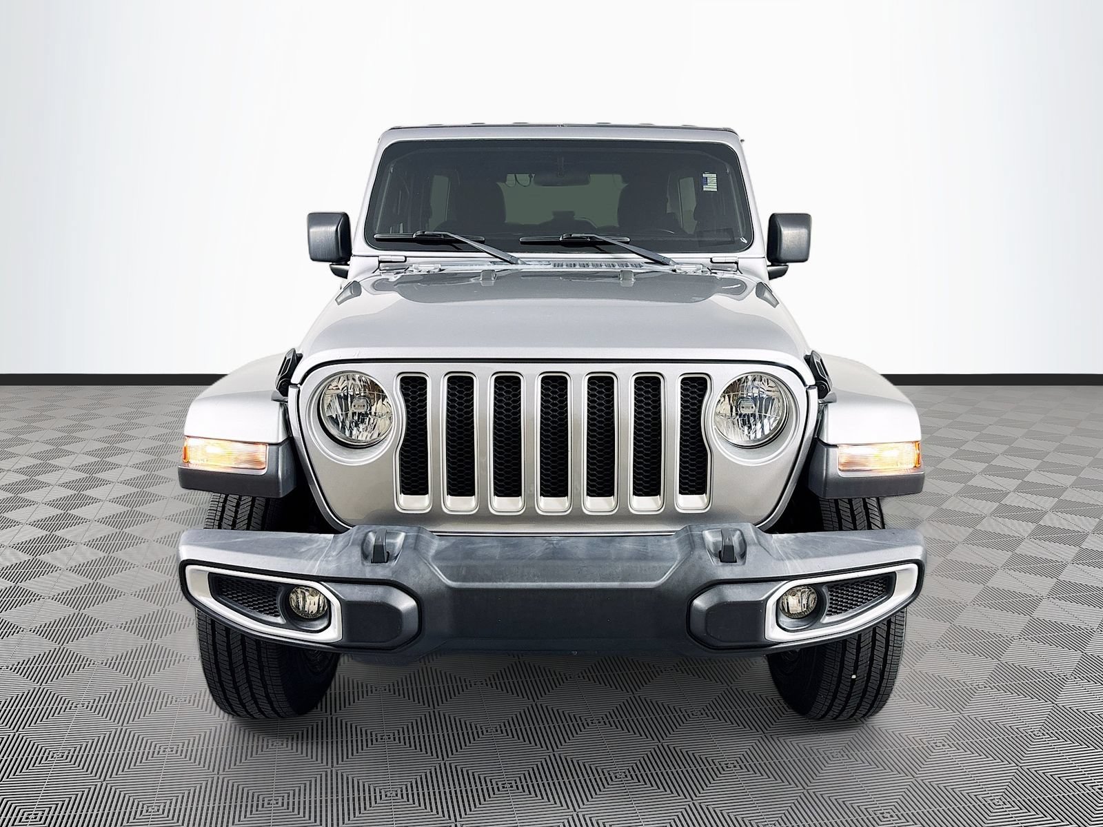 Used 2020 Jeep Wrangler Unlimited Sahara AWD/4WD image 2