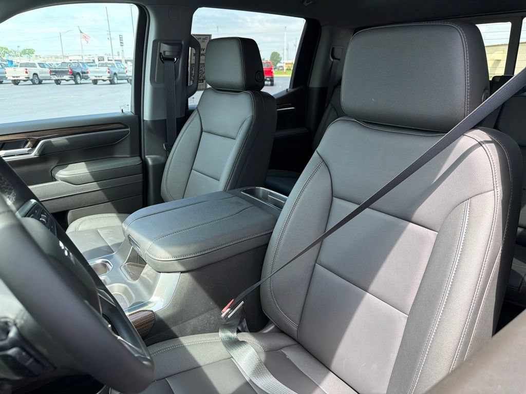 New 2026 Chevrolet Silverado 1500 RST w/ Convenience Package II AWD/4WD image 13