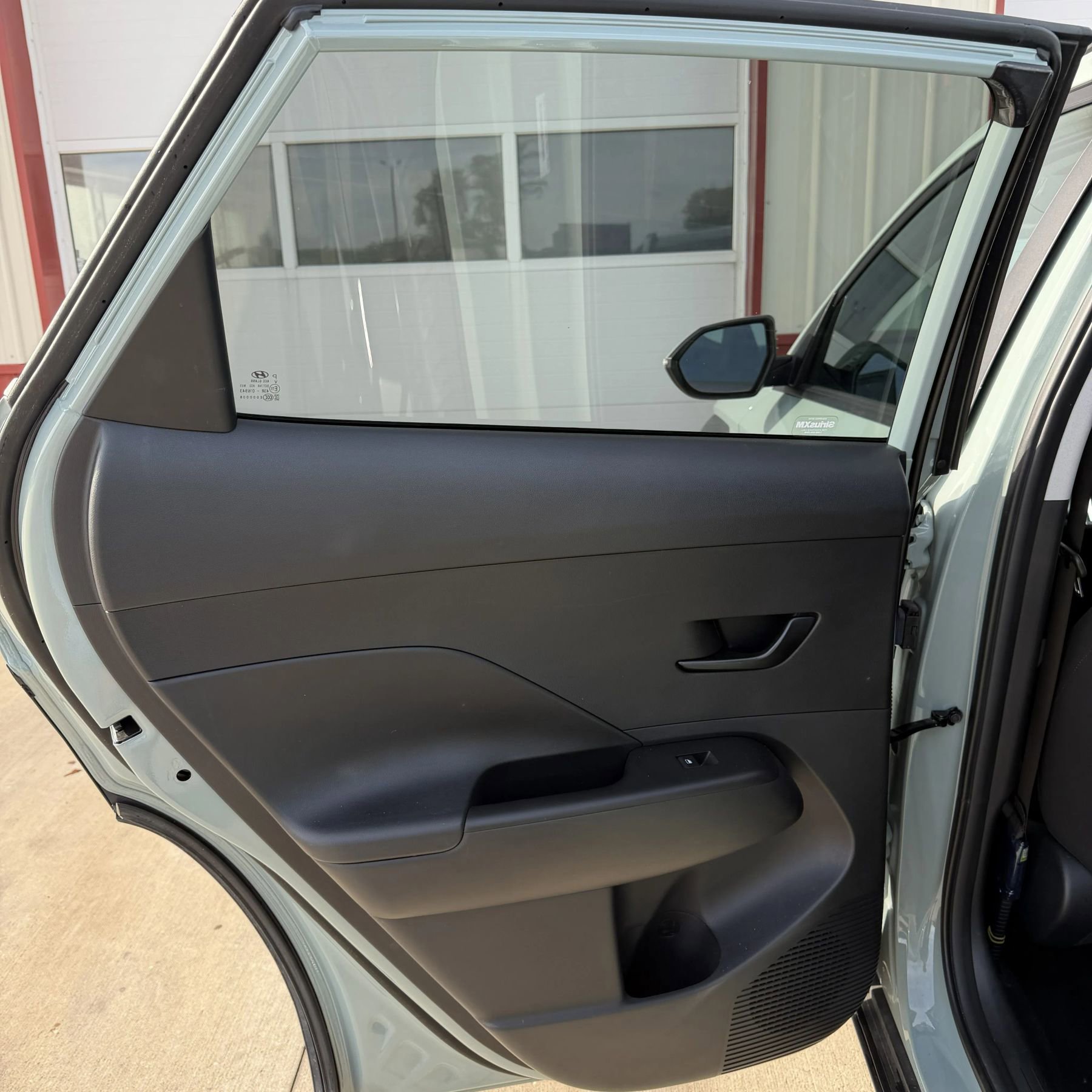 Used 2025 Hyundai Kona SEL AWD/4WD image 17