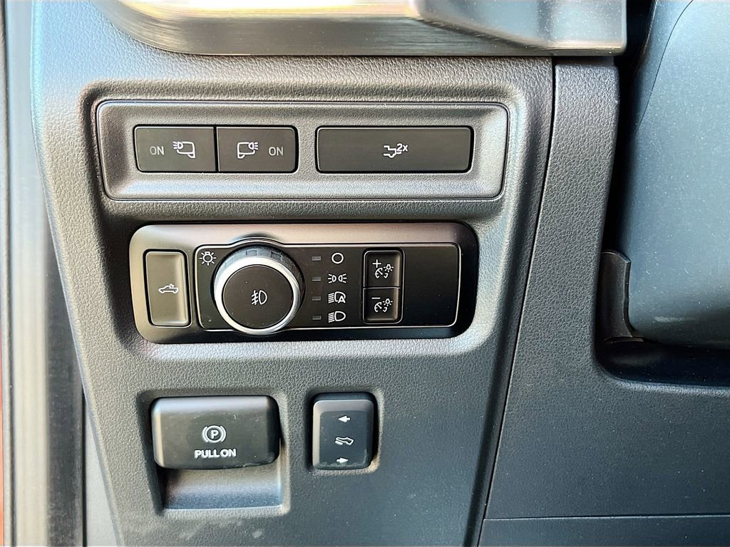 Used 2023 Ford F150 Lariat w/ Equipment Group 502A High image 10