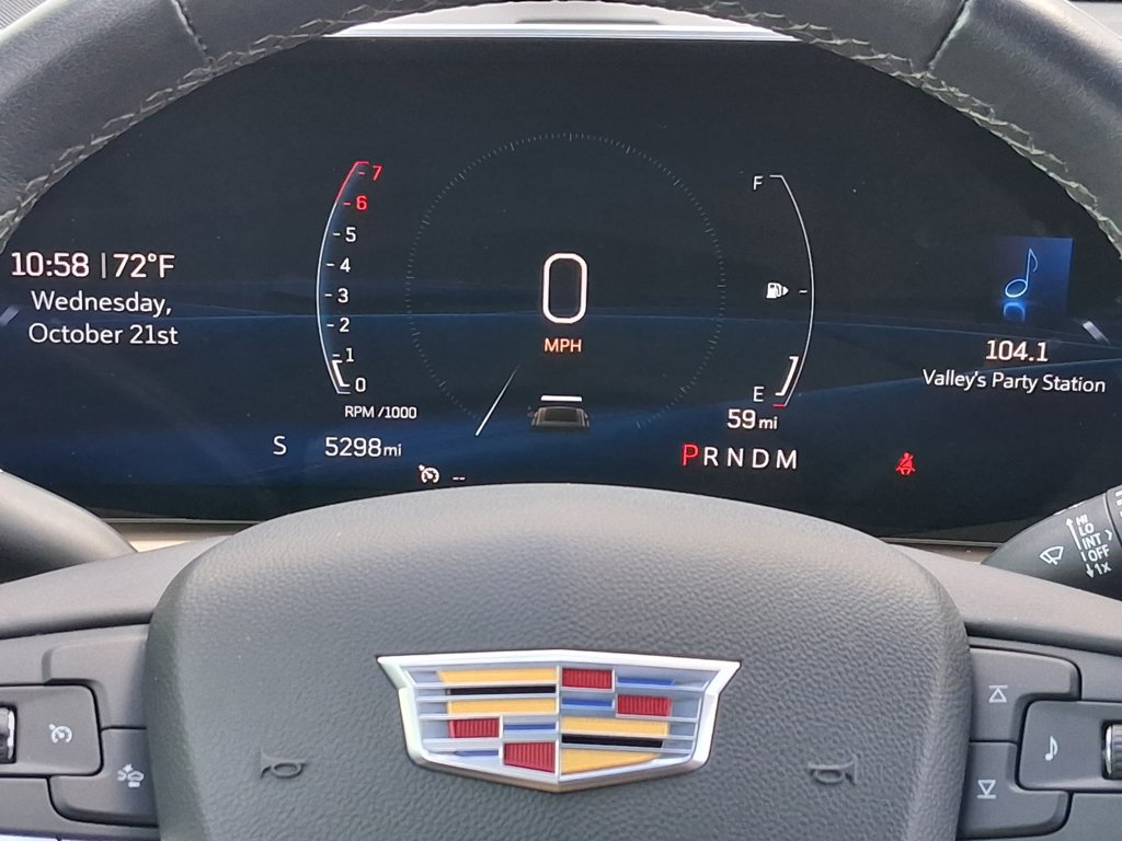 Certified 2024 Cadillac XT4 Luxury FWD image 13