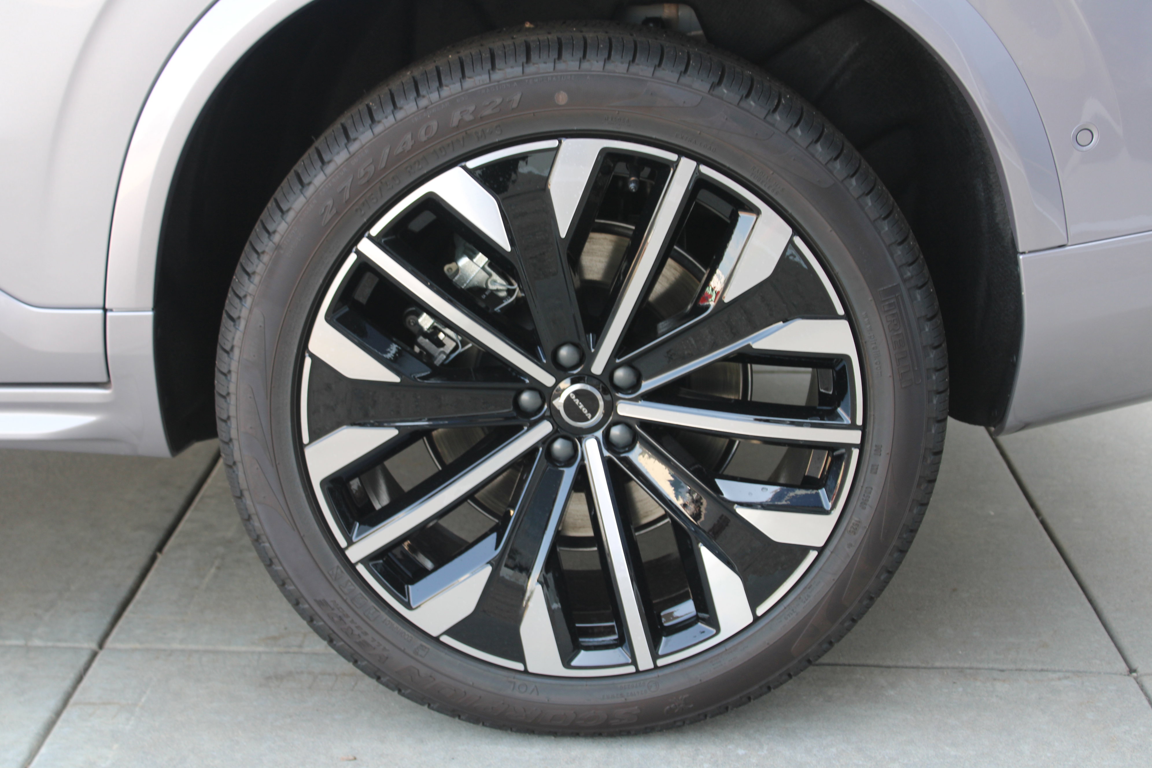 New 2026 Volvo XC90 B5 Plus w/ Protection Package AWD/4WD image 54
