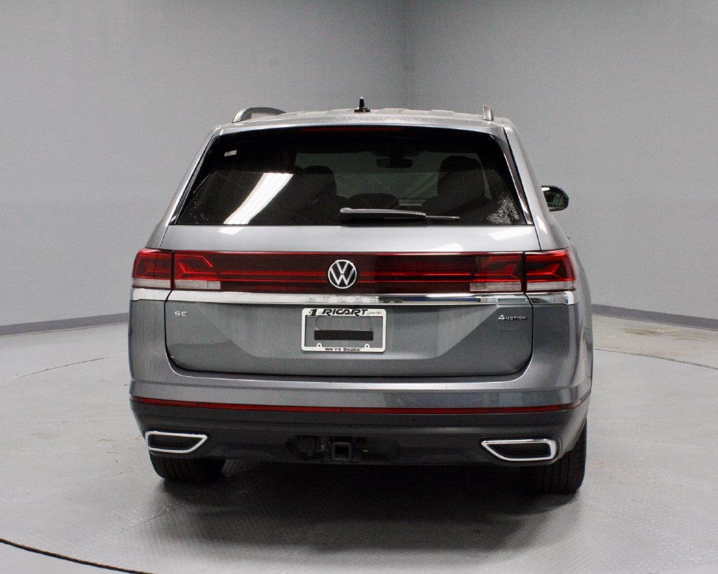 Used 2025 Volkswagen Atlas SE AWD/4WD image 10