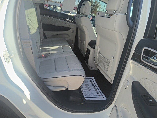 Used 2018 Jeep Grand Cherokee Summit image 17