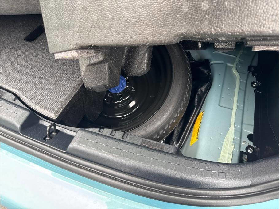 Used 2013 Toyota Prius C Three image 26