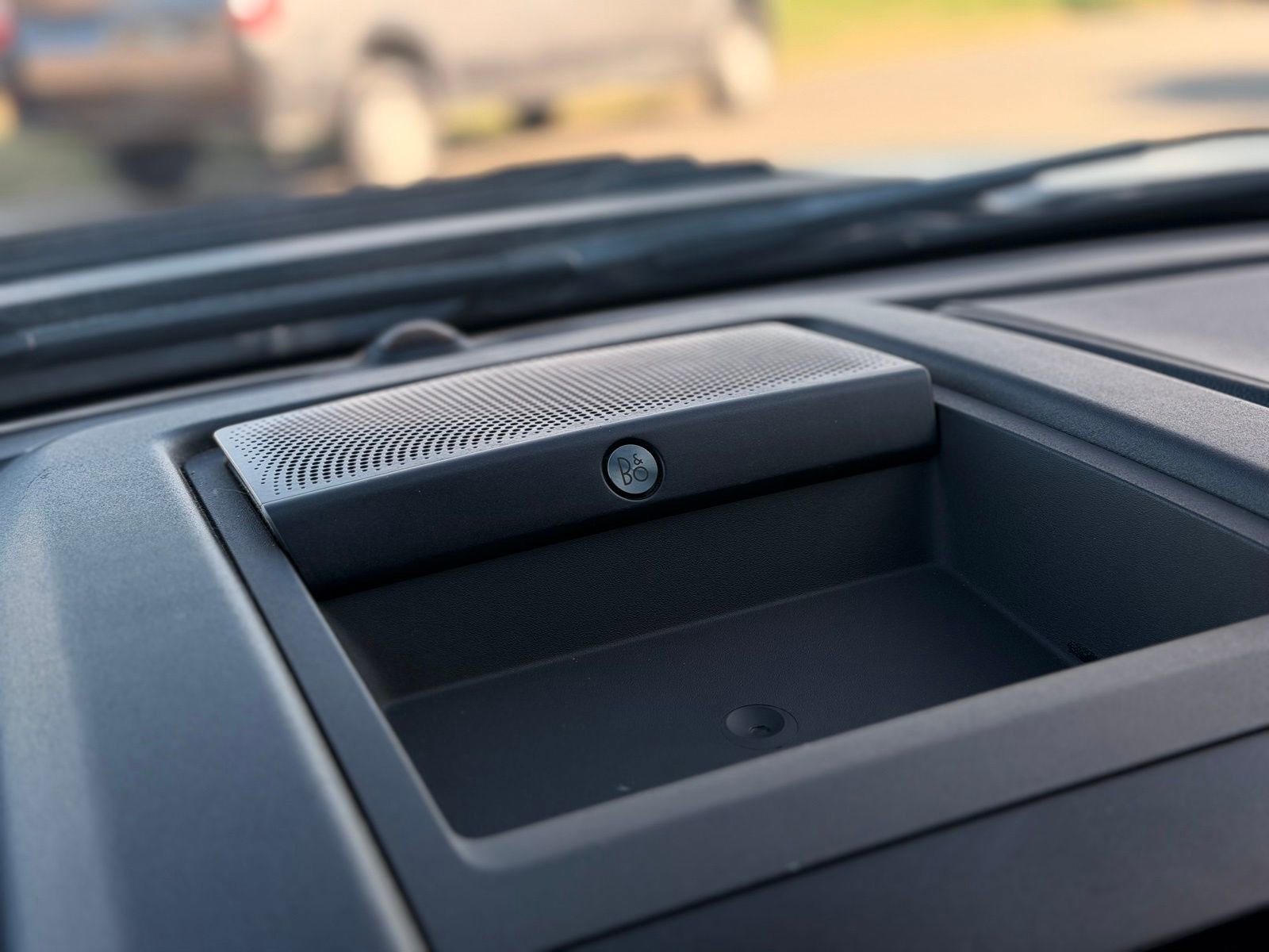 Used 2018 Ford F150 Raptor w/ Equipment Group 802A Luxury image 39