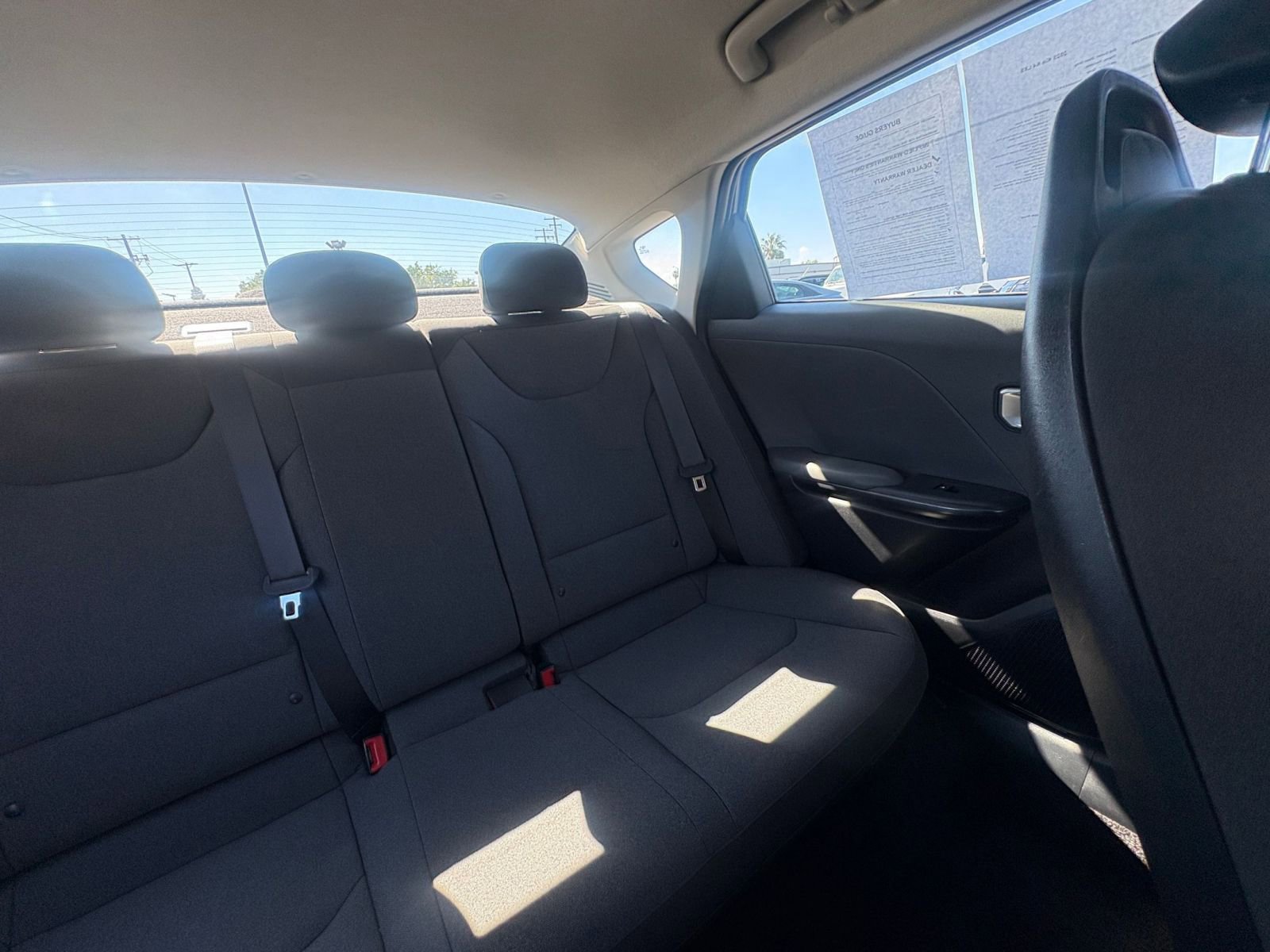 Used 2025 Kia K4 LXS image 37