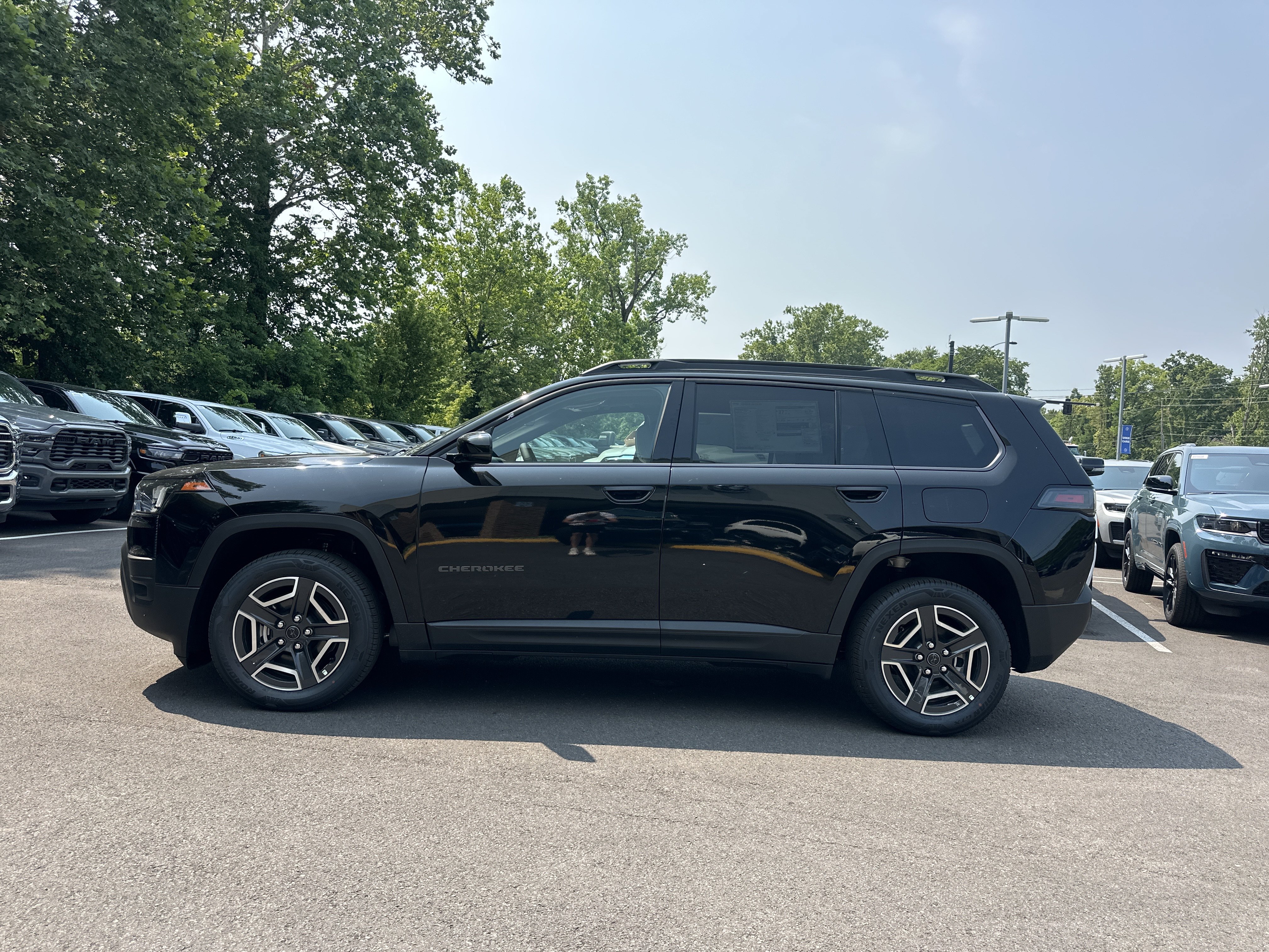 New 2026 Jeep Cherokee Limited AWD/4WD image 22