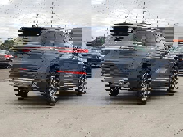 New 2026 Lincoln Corsair Premiere image 10