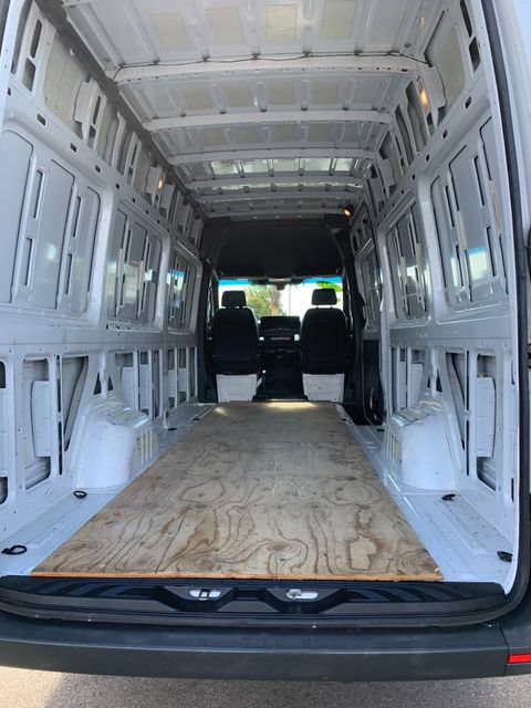 Used 2023 Mercedes-Benz Sprinter 2500 image 14