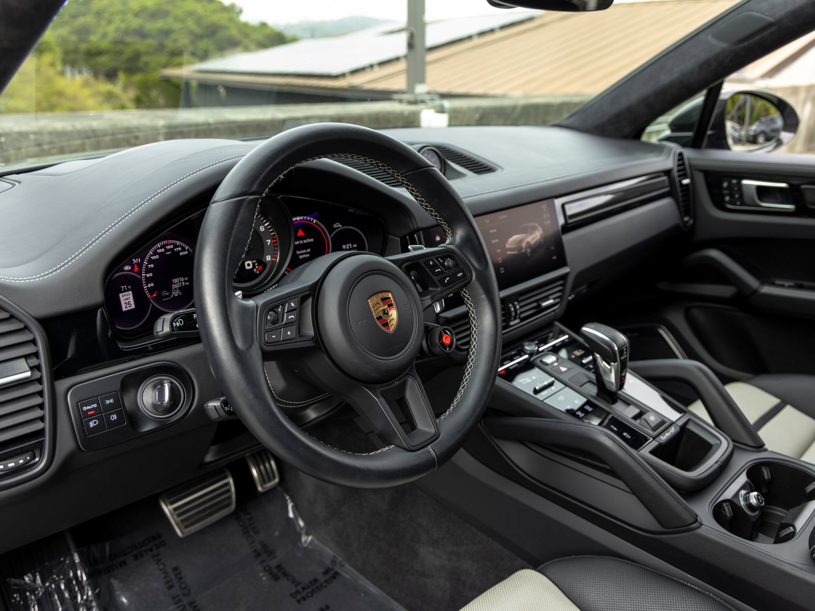 Certified 2023 Porsche Cayenne Turbo GT AWD/4WD image 4