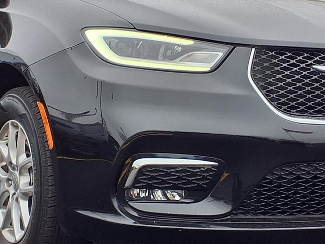 Used 2024 Chrysler Pacifica Touring-L image 26