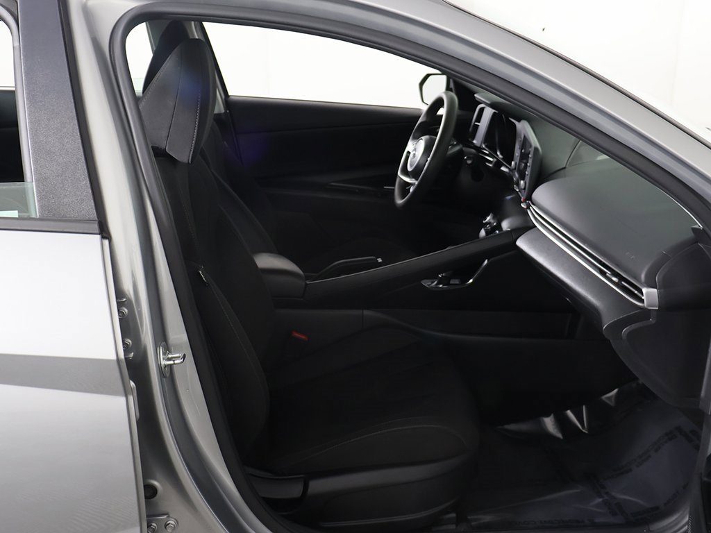Used 2023 Hyundai Elantra SEL image 24