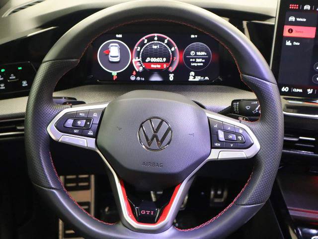 Used 2025 Volkswagen GTI SE FWD image 18
