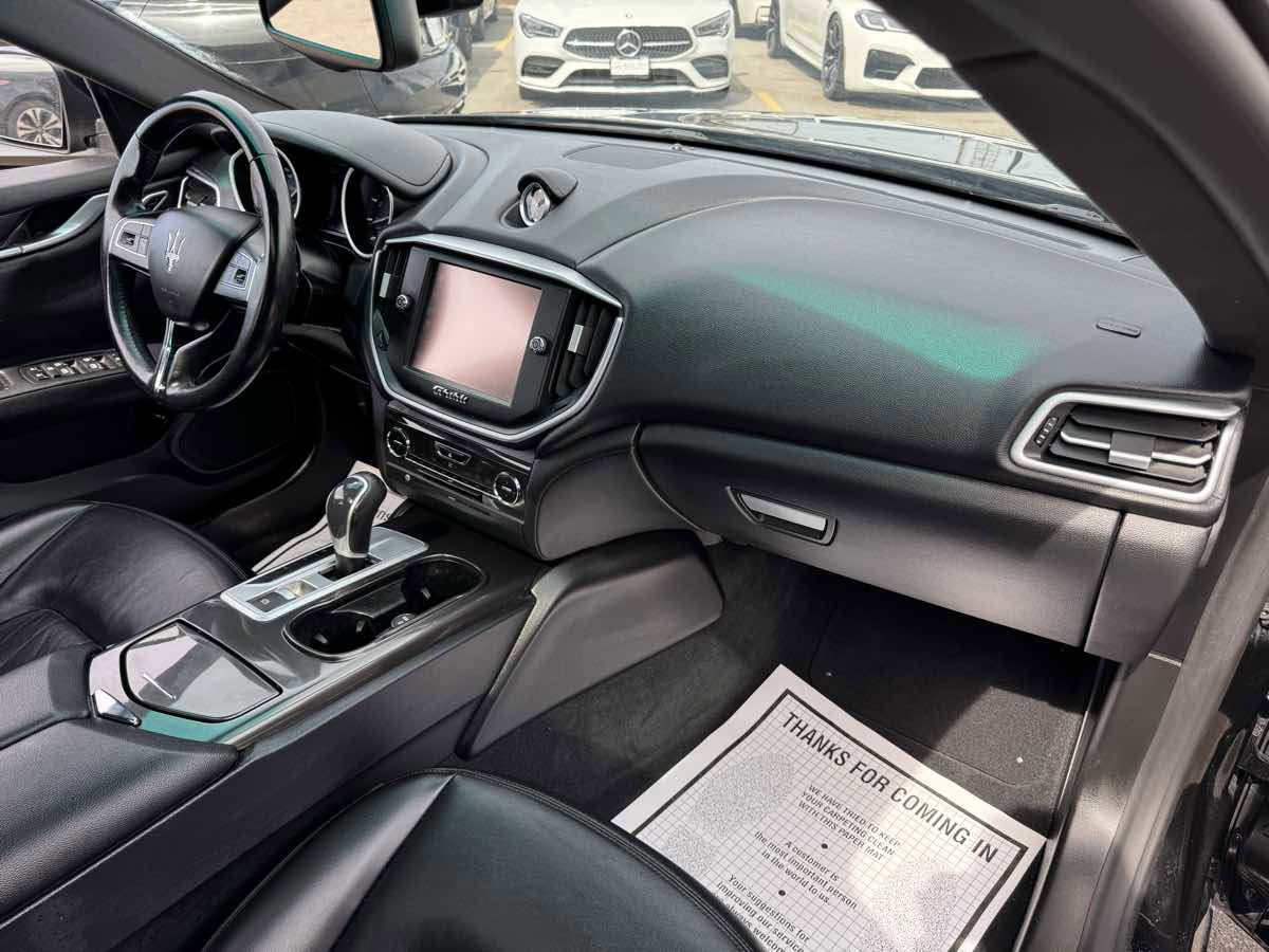 Used 2016 Maserati Ghibli RWD image 30