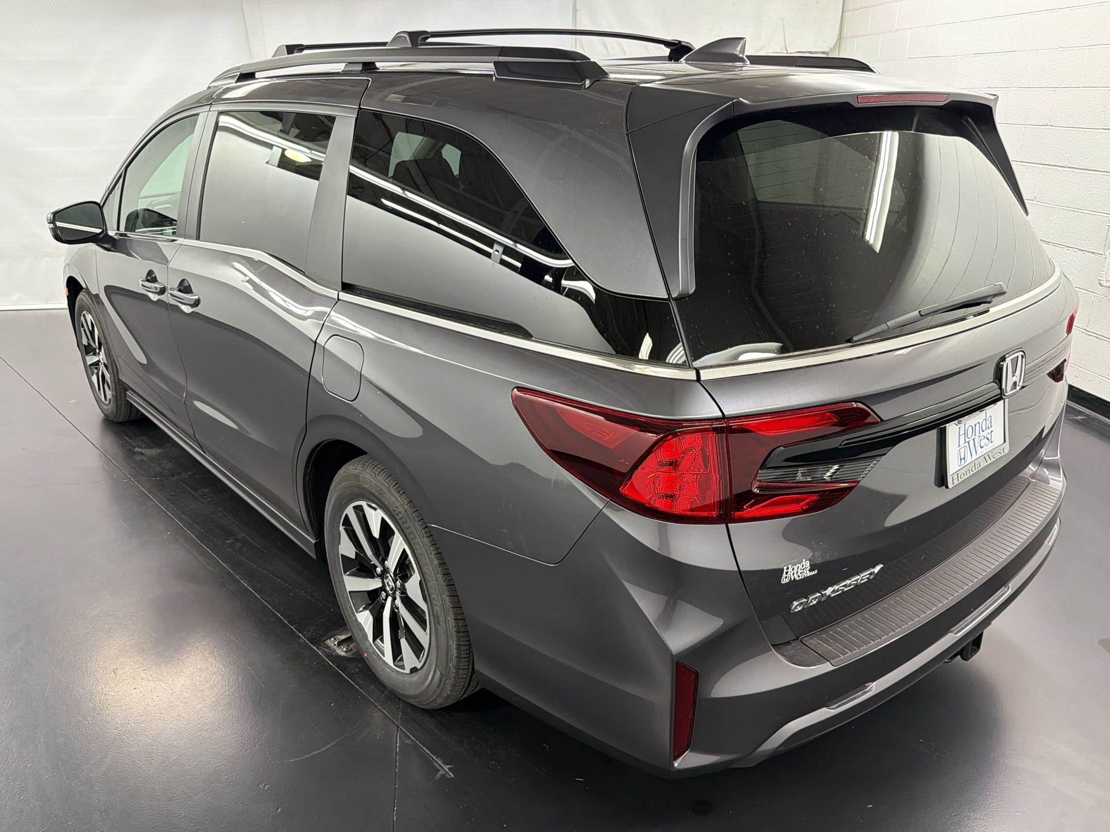 New 2026 Honda Odyssey EX-L image 3