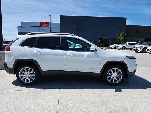 Used 2015 Jeep Cherokee Limited AWD/4WD image 2