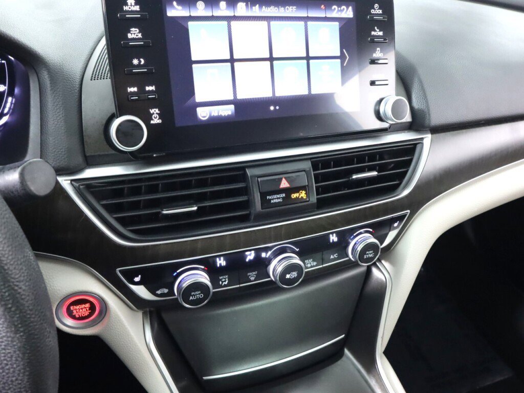 Used 2018 Honda Accord EX image 16