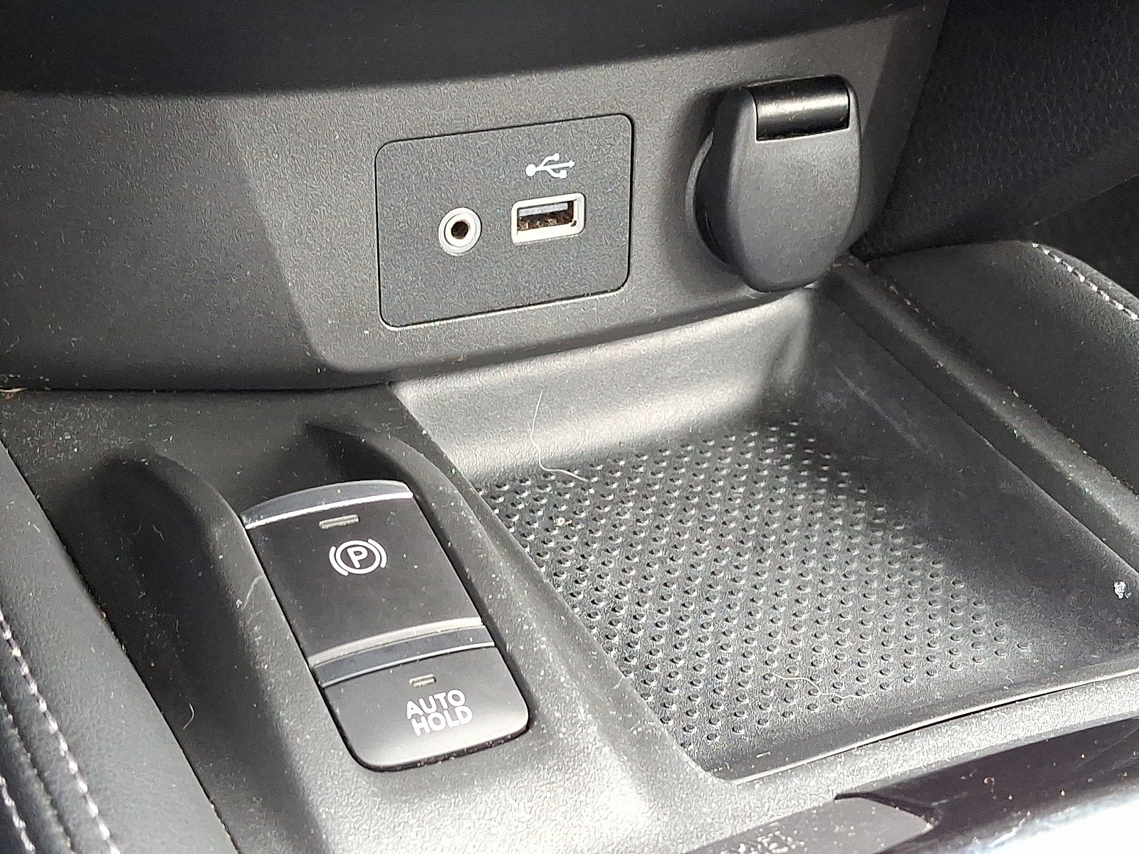 Used 2018 Nissan Rogue SL w/ Premium Package image 25