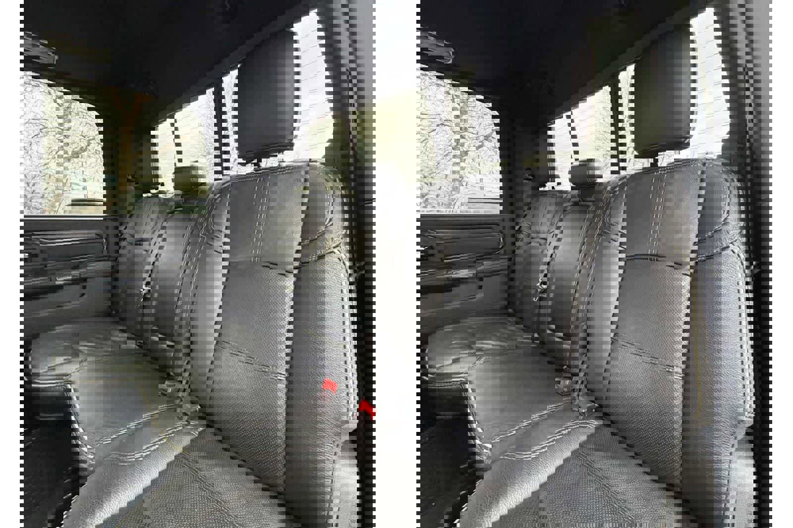 Used 2024 RAM 3500 Limited image 29