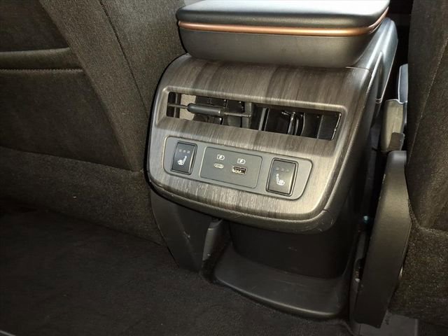 Certified 2023 Nissan Ariya AWD image 17