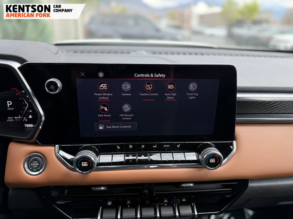 Used 2025 GMC Canyon AT4 image 27