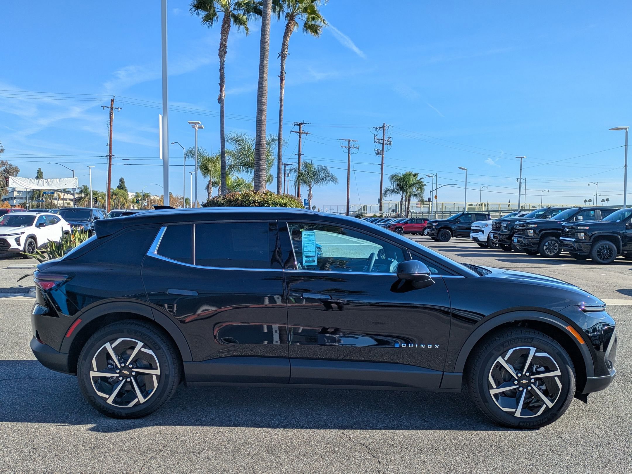 Used 2026 Chevrolet Equinox EV LT w/ LPO, All-Weather Mat Package image 6