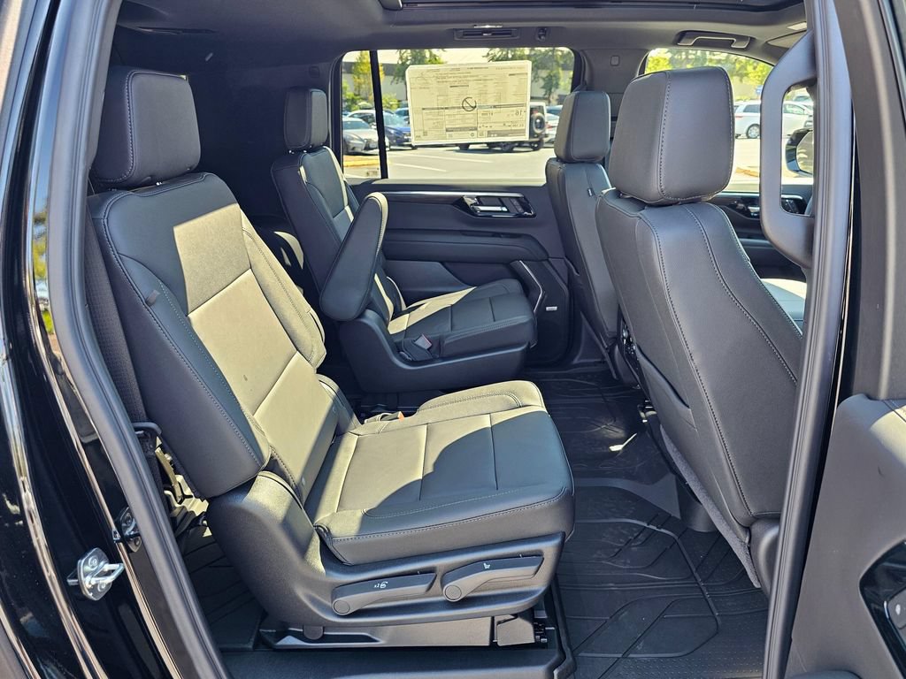 New 2026 Chevrolet Suburban LT w/ Comfort Package AWD/4WD image 12