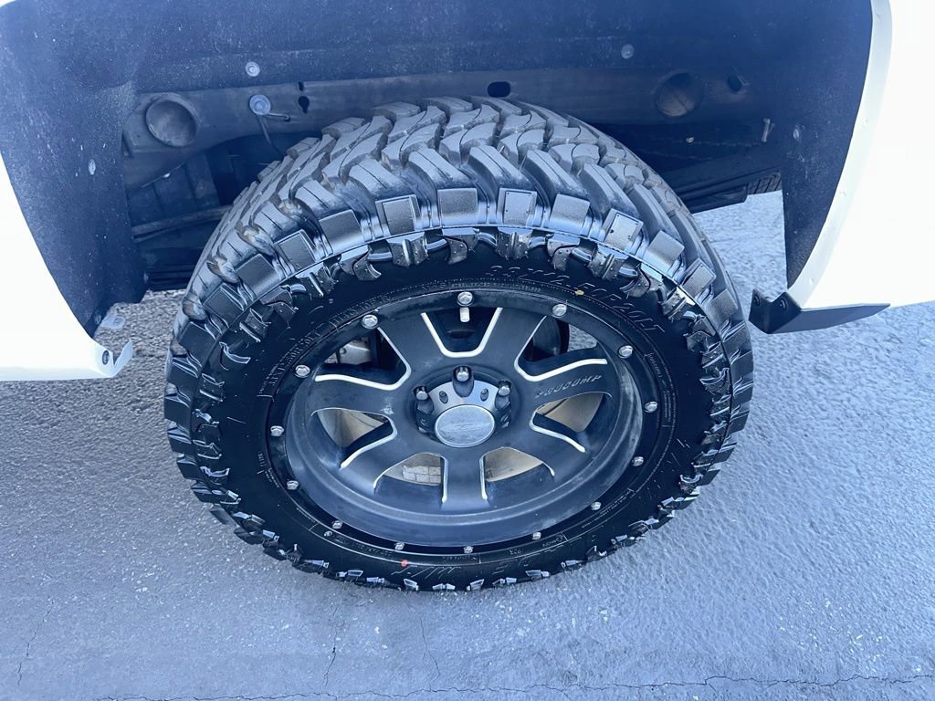 Used 2017 Chevrolet Silverado 1500 LT w/ All Star Edition RWD image 13