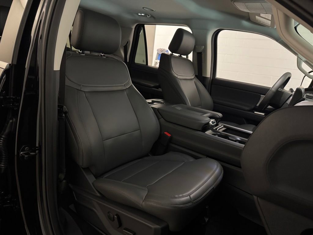 New 2026 Ford Expedition Max Active image 29