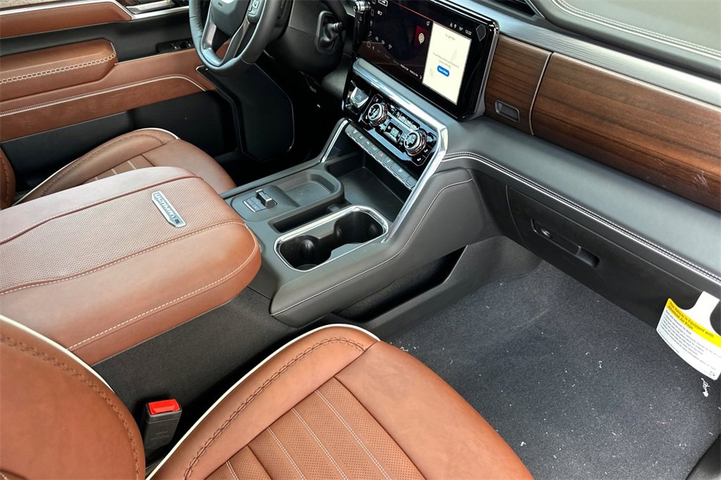New 2025 GMC Sierra 3500 Denali Ultimate image 13