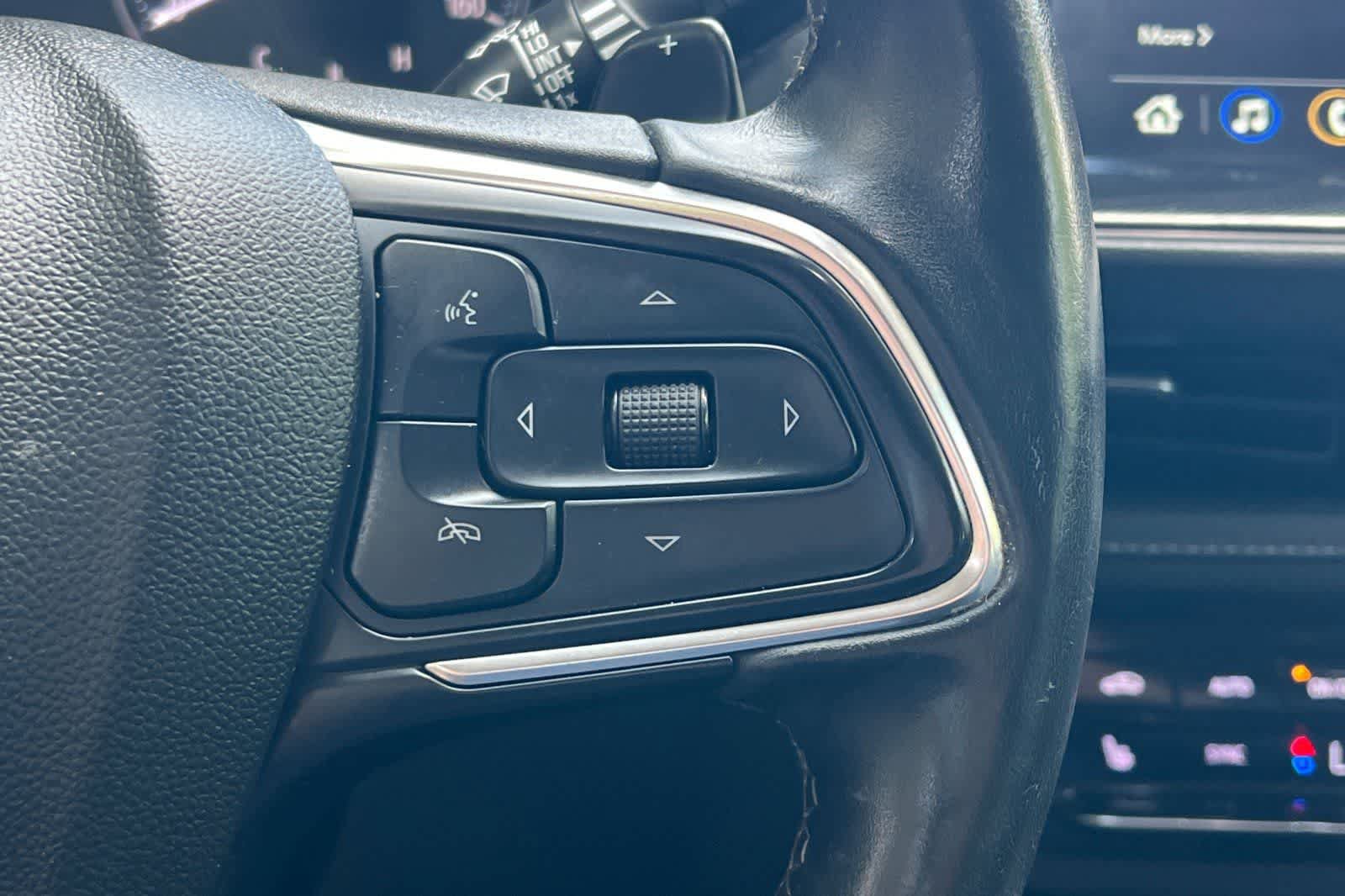 Used 2023 Buick Envision Essence FWD image 30