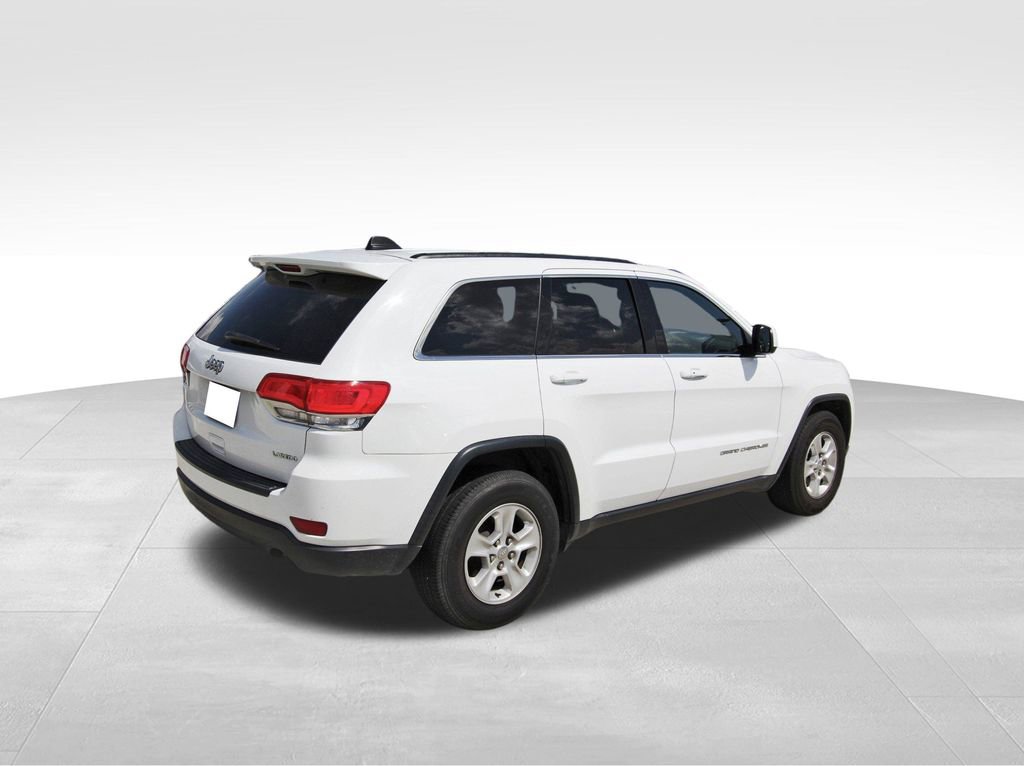 Used 2016 Jeep Grand Cherokee Laredo image 4