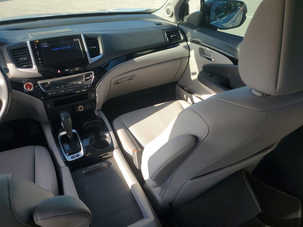 Used 2019 Honda Ridgeline RTL-E image 16