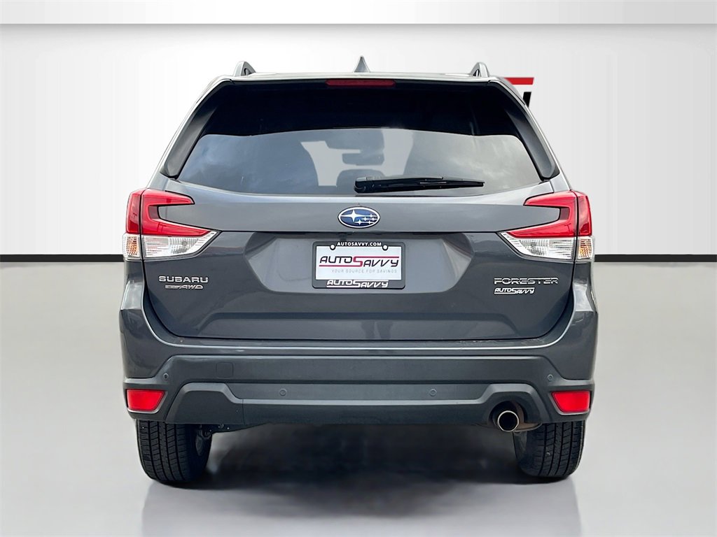 Used 2022 Subaru Forester Limited image 6