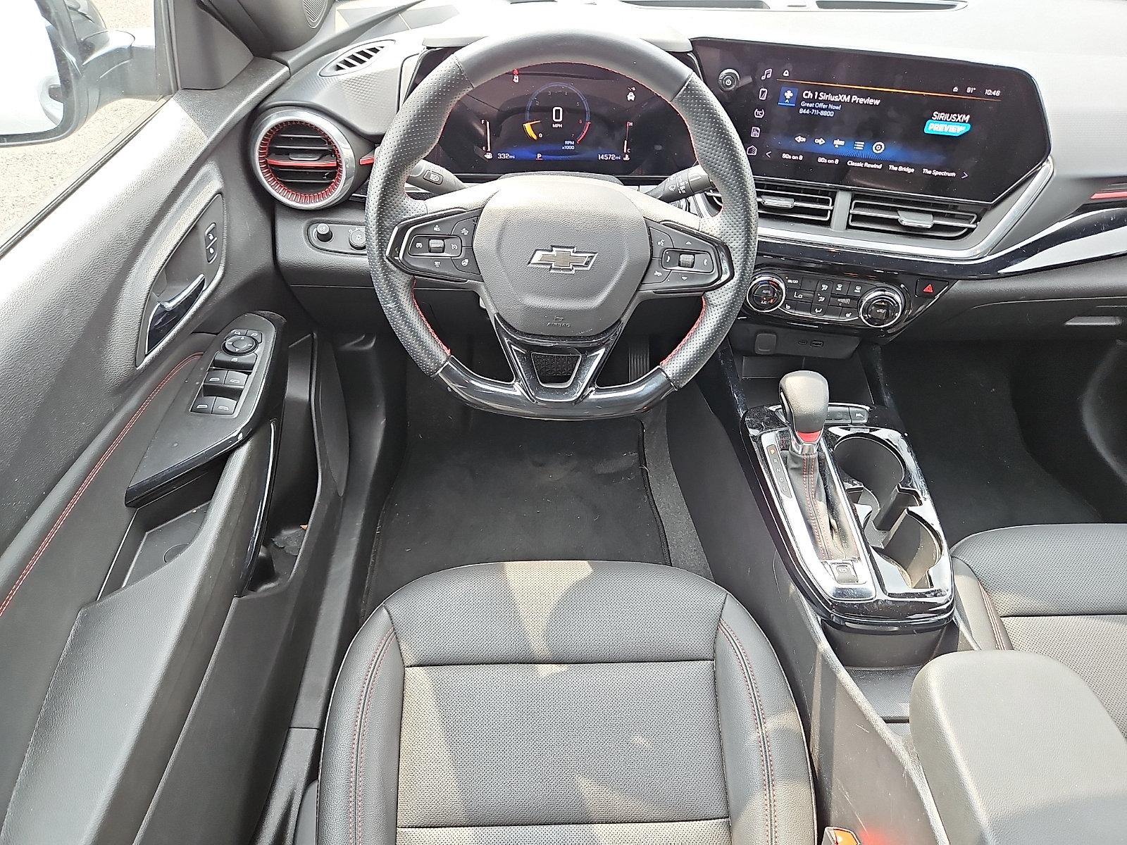 Used 2024 Chevrolet Trax RS FWD image 11