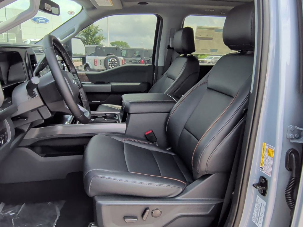 New 2026 Ford F250 Lariat w/ Black Appearance Package image 13