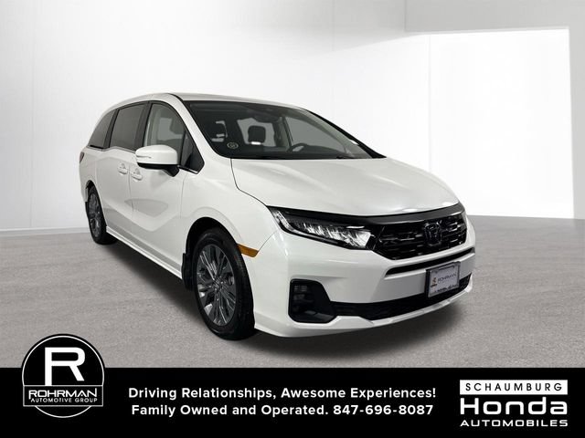 Used 2026 Honda Odyssey Touring image 3