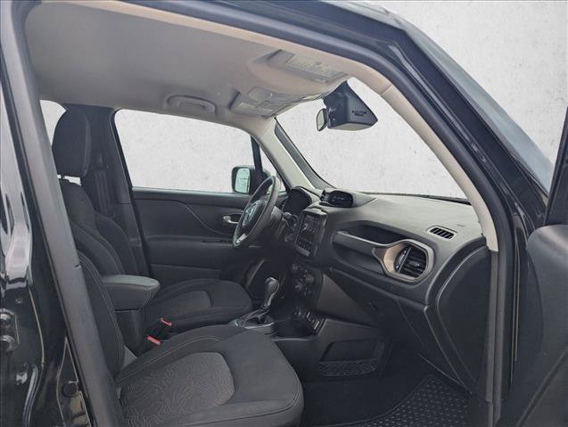 Used 2023 Jeep Renegade Latitude AWD/4WD image 15