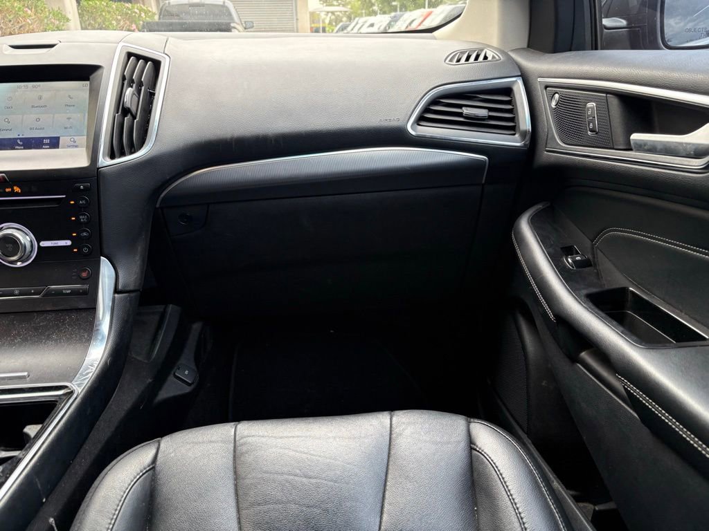 Used 2019 Ford Edge Titanium image 7