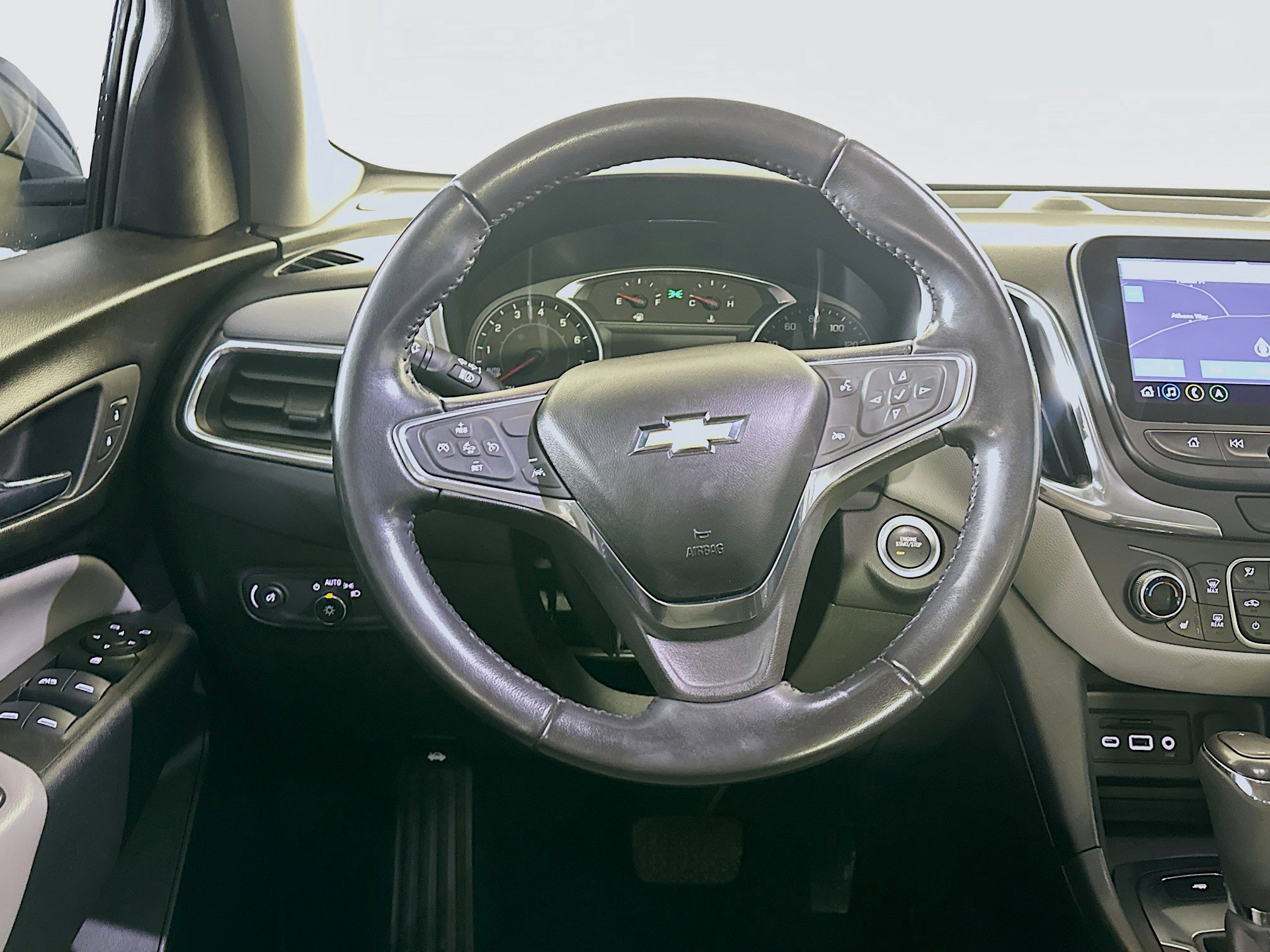 Used 2020 Chevrolet Equinox LT image 18