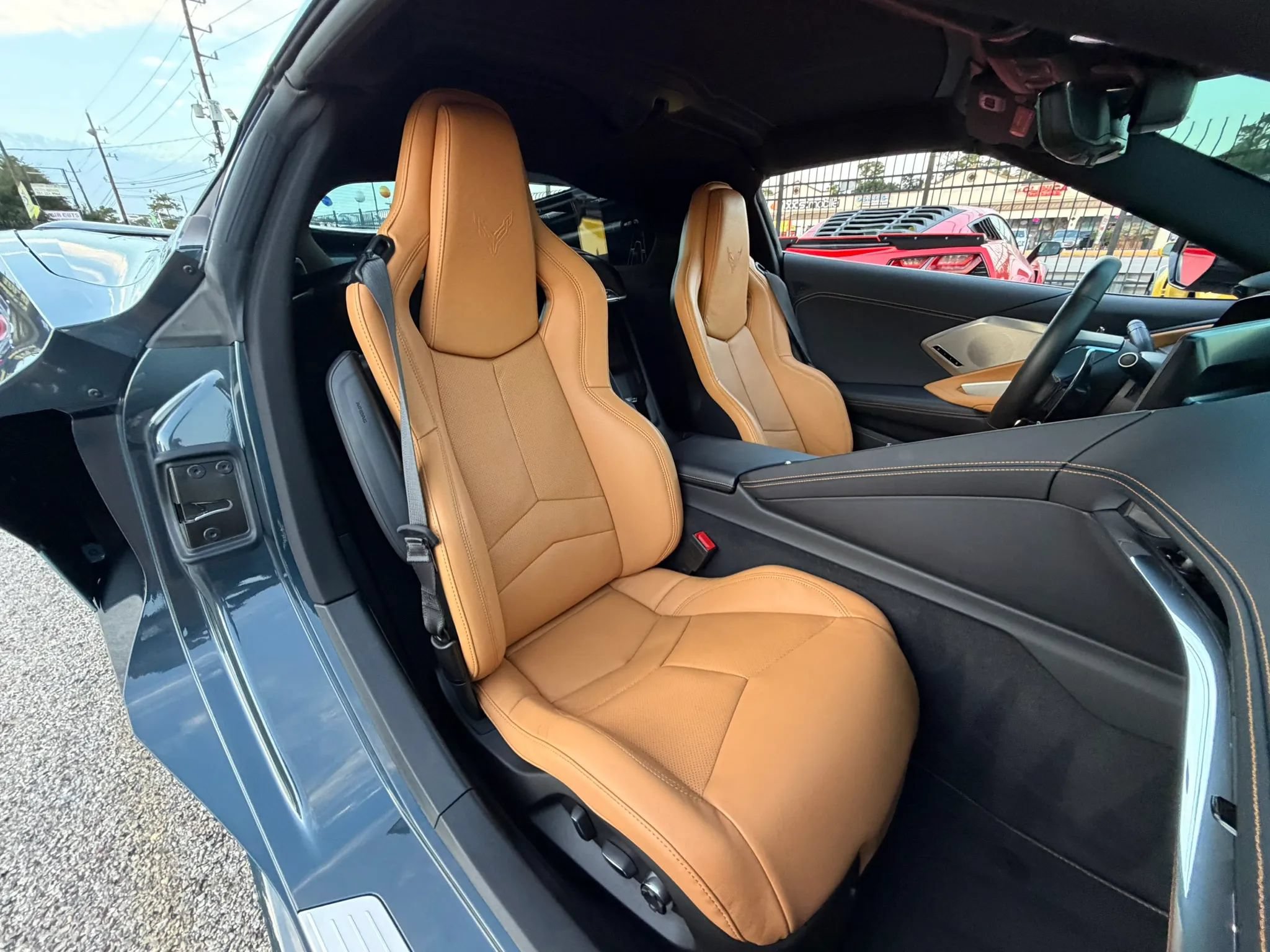 Used 2020 Chevrolet Corvette Stingray Preferred Cpe w/ 2LT Preferred Equipment Group RWD image 24